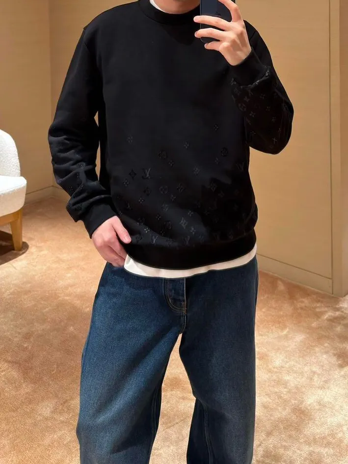 Louis Vuitton/ GRADIENT